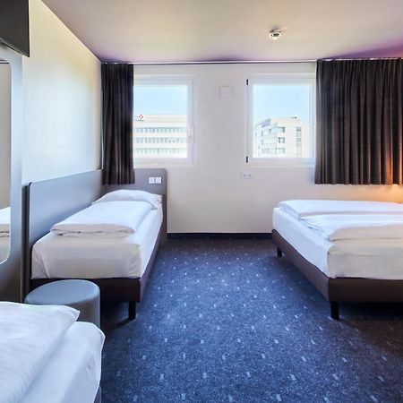 B&B Hotel Frankfurt-Airport Frankfurt am Main Bagian luar foto